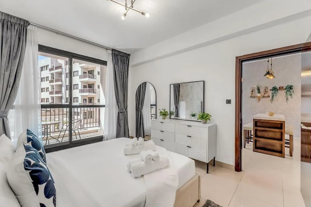 Waves - Comfortable 1Br Getaway In Jvc With Park Views Dubai
