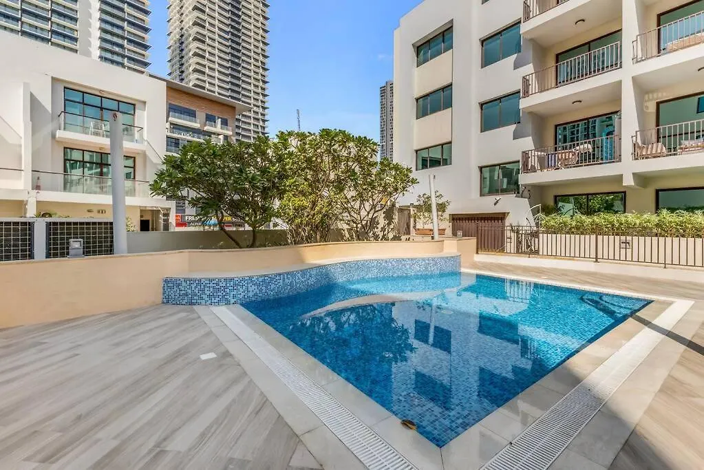 Waves - Comfortable 1Br Getaway In Jvc With Park Views Dubai