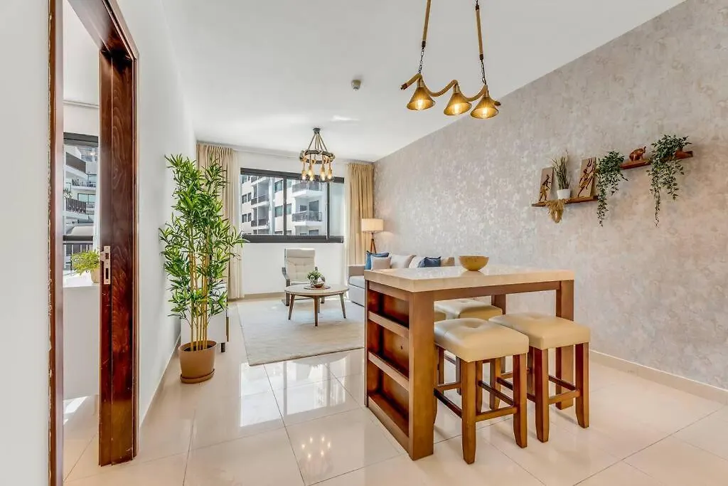 Apartment Waves - Comfortable 1Br Getaway In Jvc With Park Views Dubai