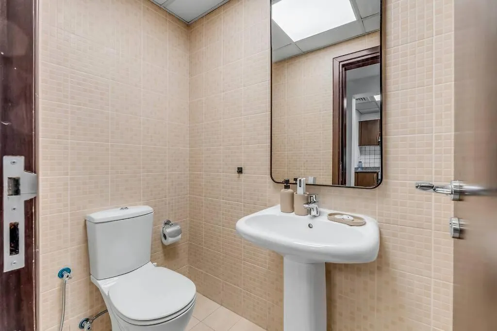 Waves - Comfortable 1Br Getaway In Jvc With Park Views Dubai 0*,  United Arab Emirates