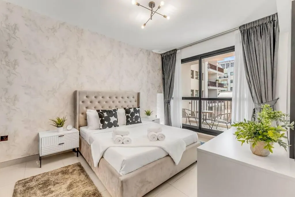 Waves - Comfortable 1Br Getaway In Jvc With Park Views Dubai United Arab Emirates