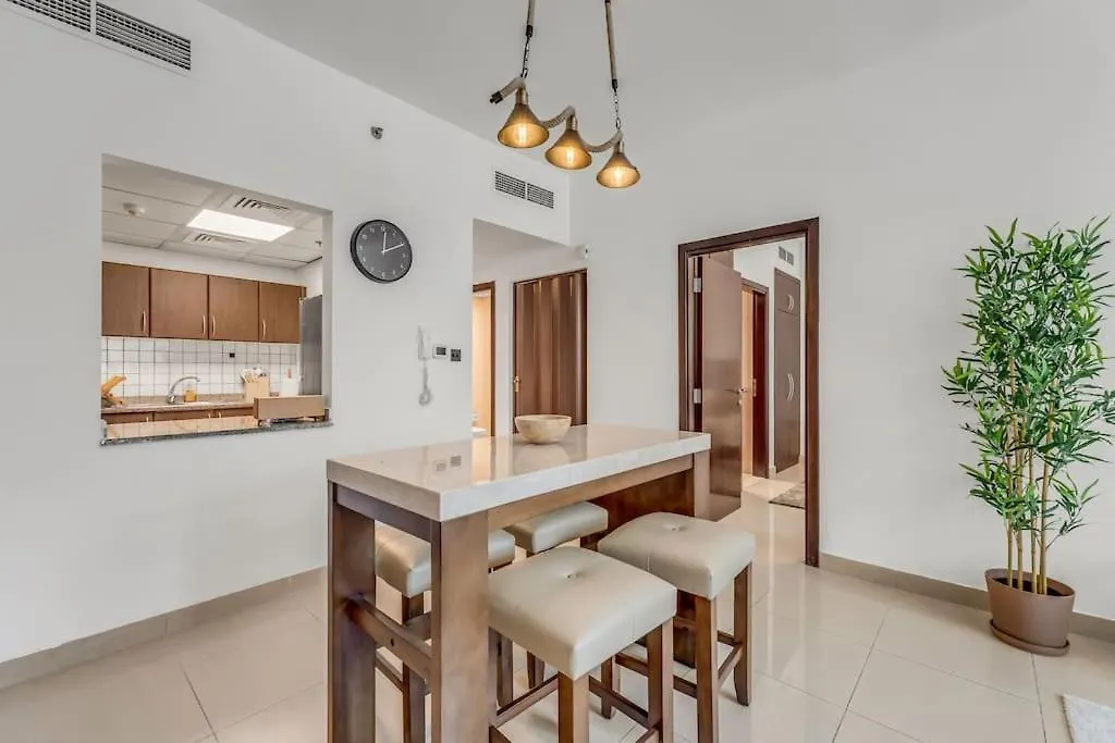 Waves - Comfortable 1Br Getaway In Jvc With Park Views Dubai 0*,